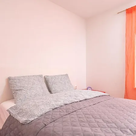 Harbourside Mandina - Zf Hvar