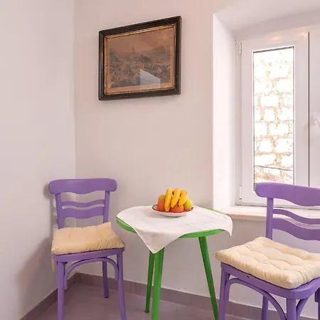 Mandina Riviera - Zf Hvar *