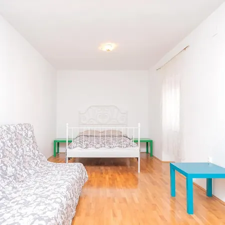 Harbourside Mandina - Zf Hvar *