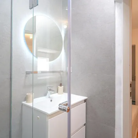 Mandina Riviera - Zf Hvar Apartmán *