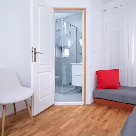 Mandina Riviera - Zf Hvar Apartment