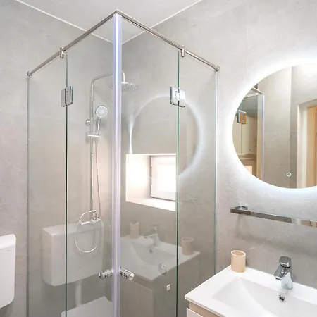 Harbourside Mandina - Zf Hvar